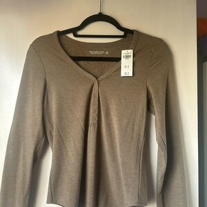 NWT Abercrombie softaf light Heather brown long sleeve bodysuit - Medium